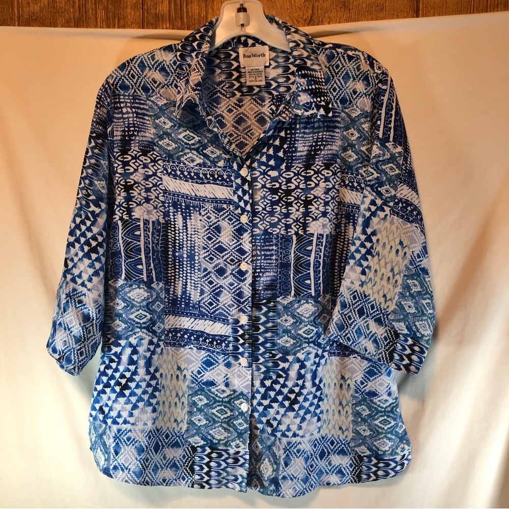 Bon Worth Blue/white/black patterned 3/4 sleeve button down blouse SP